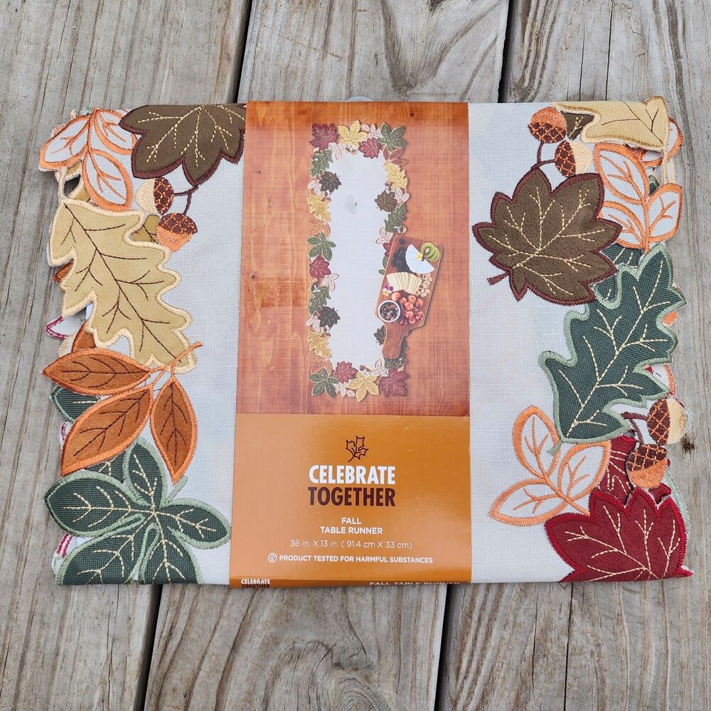 New Celebrate Together Fall Harvest Autumn Table Runner With Leaves & Acorns